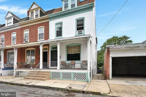 809 Madison Ave, Reading, PA 19601 photo 2