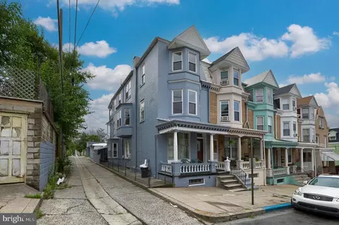 1036 Robeson St, Reading, PA 19604