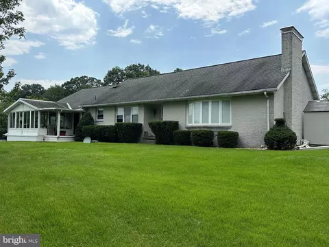 852 Grange Rd, Leesport, PA 19533