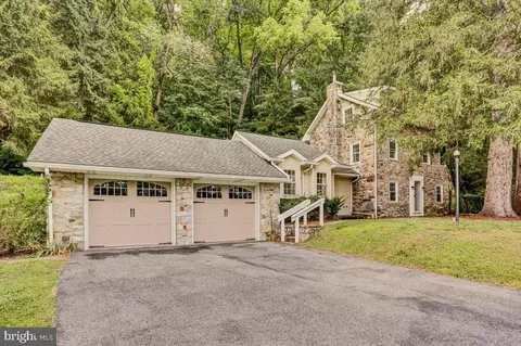 1412 Upper Van Reed Rd, Reading, PA 19605