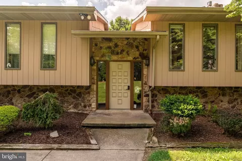 1488 Cedar Top Rd, Reading, PA 19607 photo 4
