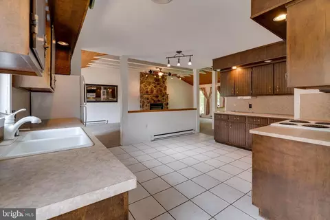 1488 Cedar Top Rd, Reading, PA 19607 photo 24