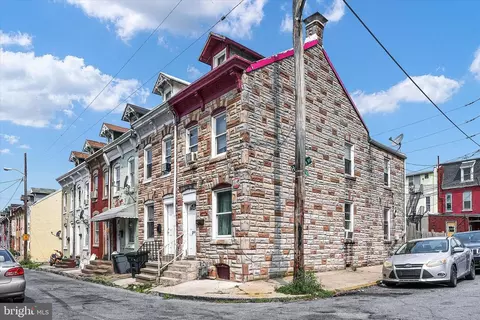 237 Hudson St, Reading, PA 19601 photo 2