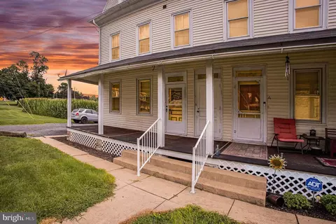 6802 Boyertown Pike, Douglassville, PA 19518