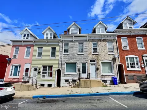 1137 Douglass St, Reading, PA 19604