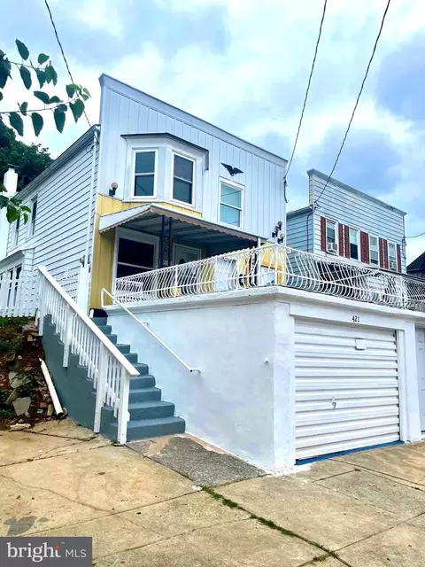 421-423 Linden St, Reading, PA 19604