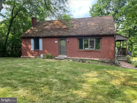 235 Hampshire Rd, Reading, PA 19608