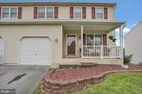 358 Sioux Ct, Reading, PA 19608