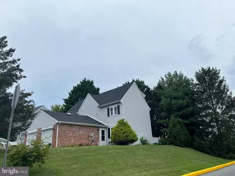 206 S 5th St, Womelsdorf, PA 19567