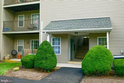 607 Christopher Dr, Reading, PA 19610