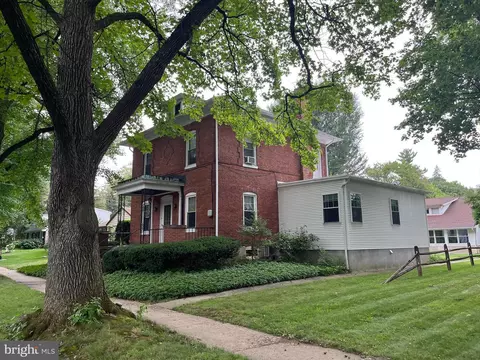 1031 Wayne Ave, Wyomissing, PA 19610