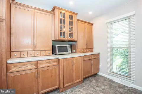 38 Par Dr, Reading, PA 19607 photo 11