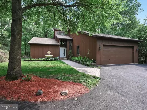 1238 Rebers Bridge Rd, Leesport, PA 19533