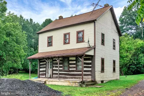232 Forge Dm, Hamburg, PA 19526