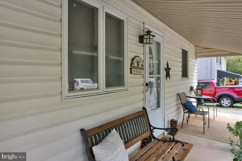 449 Parkview Rd, Reading, PA 19606 photo 2