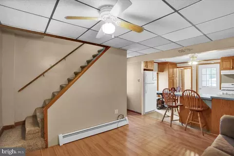 447 Parkview Rd, Reading, PA 19606 photo 4