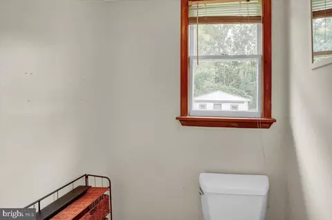 447 Parkview Rd, Reading, PA 19606 photo 9