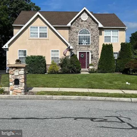 1004 Eddystone Ct, Reading, PA 19605