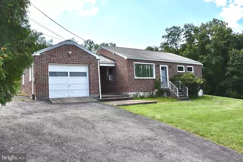 1251 Upper Van Reed Rd, Leesport, PA 19533