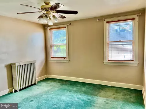 990 Upland Ave, Reading, PA 19607 photo 10