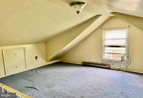 990 Upland Ave, Reading, PA 19607 photo 16