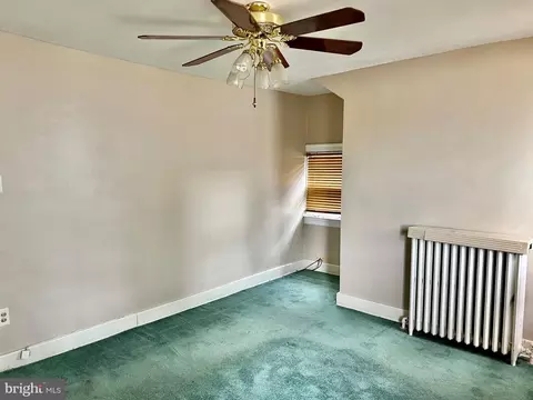 990 Upland Ave, Reading, PA 19607 photo 11