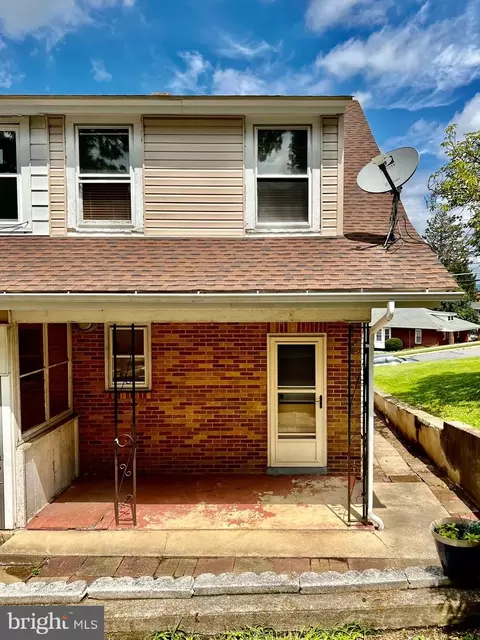 990 Upland Ave, Reading, PA 19607 photo 18