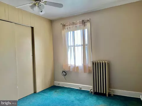 990 Upland Ave, Reading, PA 19607 photo 13