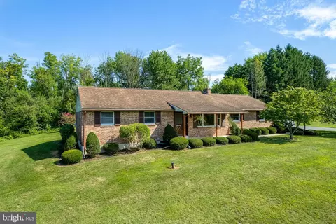 173 Plum Creek Rd, Bernville, PA 19506