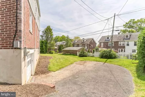 532 Meade Tc, Reading, PA 19607 photo 4
