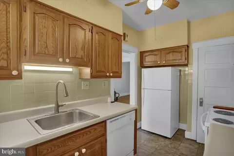 314 Sunset, West Reading, PA 19611 photo 13