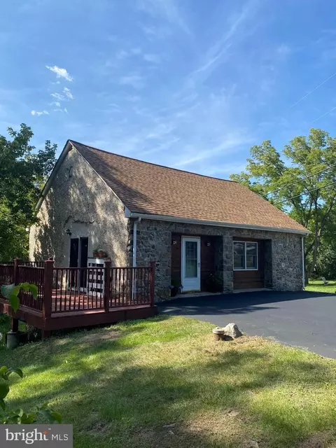 1312 Manatawny Rd, Boyertown, PA 19512