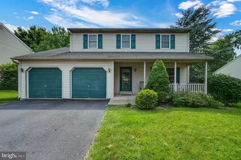 4560 Hillside Rd, Reading, PA 19606