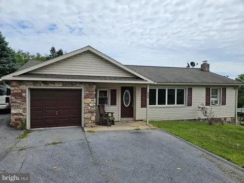 888 Gouglersville Rd, Mohnton, PA 19540