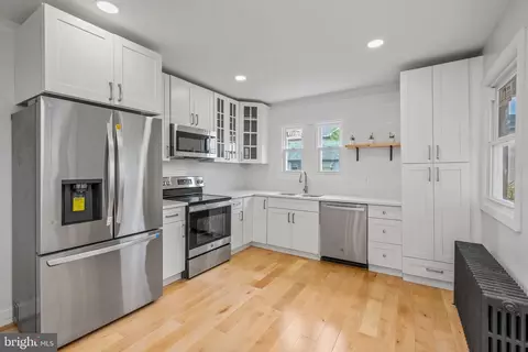 34 Lash St, Shillington, PA 19607