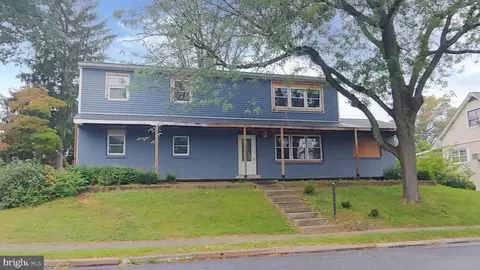 501 Governor Dr, Reading, PA 19607