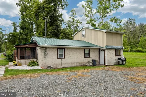 81 Poole Hill Rd, Boyertown, PA 19512