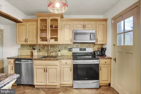 1 Endlich Ave, Reading, PA 19606 photo 12