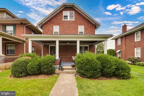 13 E Walnut St, Shillington, PA 19607