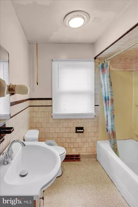 1319 Columbia Ave, Reading, PA 19607 photo 13