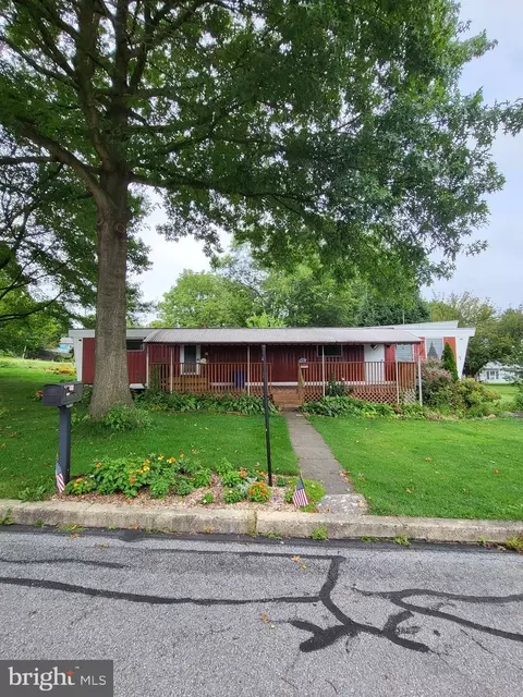 1649 Ridge Ave, Reading, PA 19607