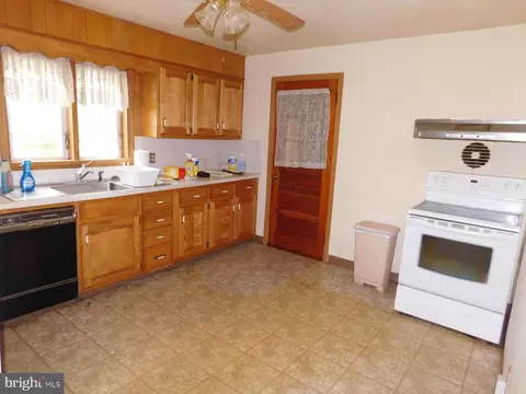 3 Eagle Ln, Reading, PA 19606 photo 7