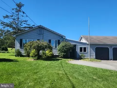 8 Mabry St, Mertztown, PA 19539