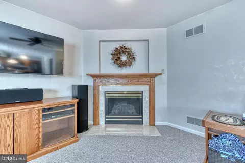 315 Broad St, Reading, PA 19608 photo 8