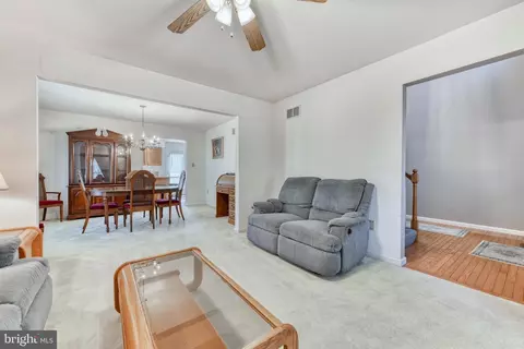 315 Broad St, Reading, PA 19608 photo 18