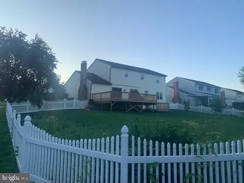 800 Blue Gate Ln, Reading, PA 19608