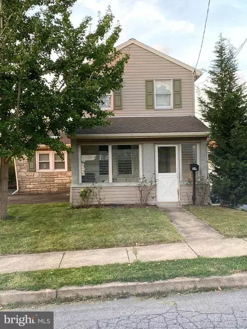 39 Washington St, Reading, PA 19607