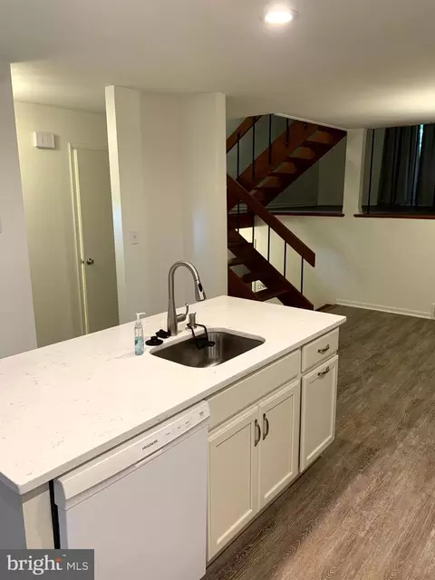 72 Wedge Ln, Reading, PA 19607 photo 5