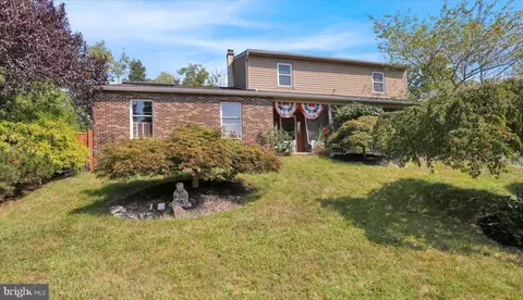 407 Russell Ave, Douglassville, PA 19518