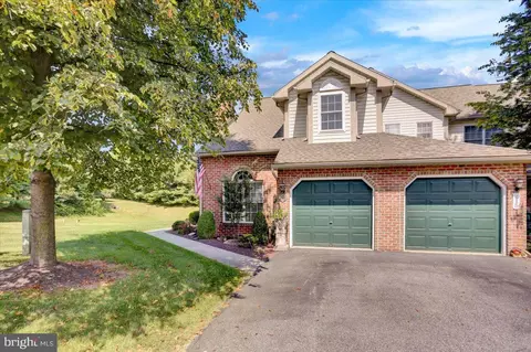 413 Epsilon Dr, Wernersville, PA 19565